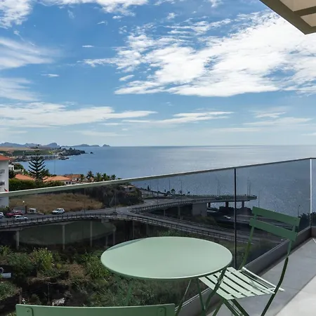 Encosta Azul By An Island Apart סנטה קרוז